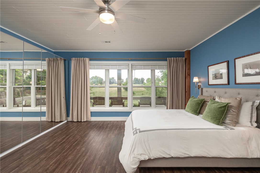 Prairie Grove Outlets - Residential