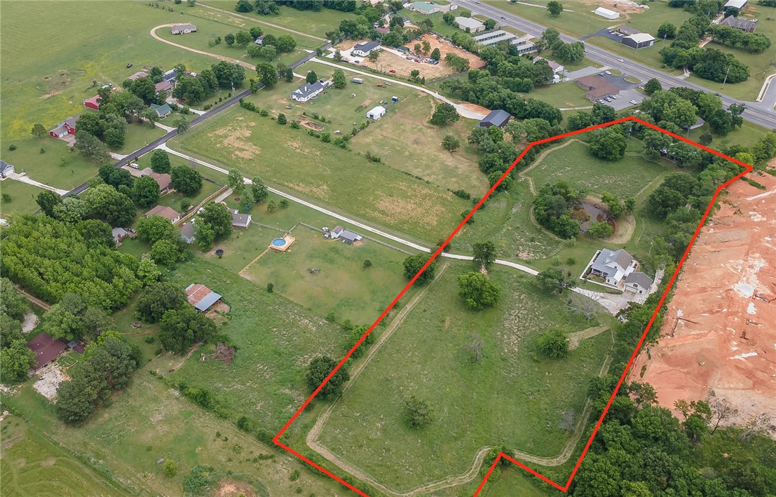 Prairie Grove Outlets - Residential