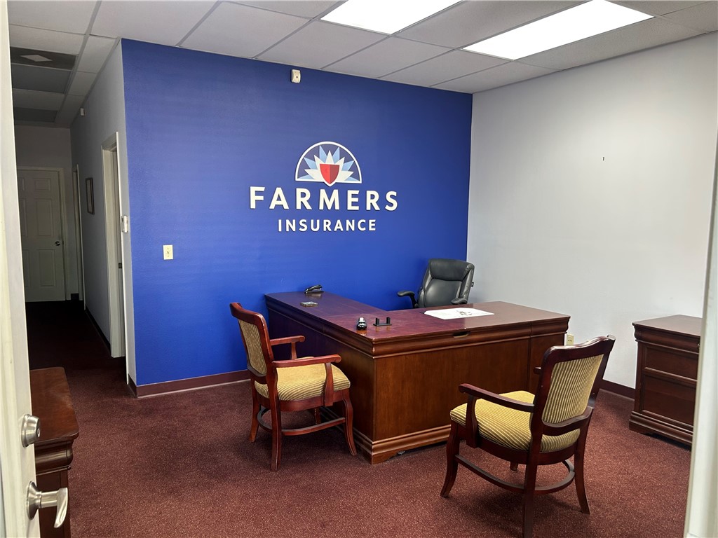 Glenwood Shopping Center - Commercial Lease