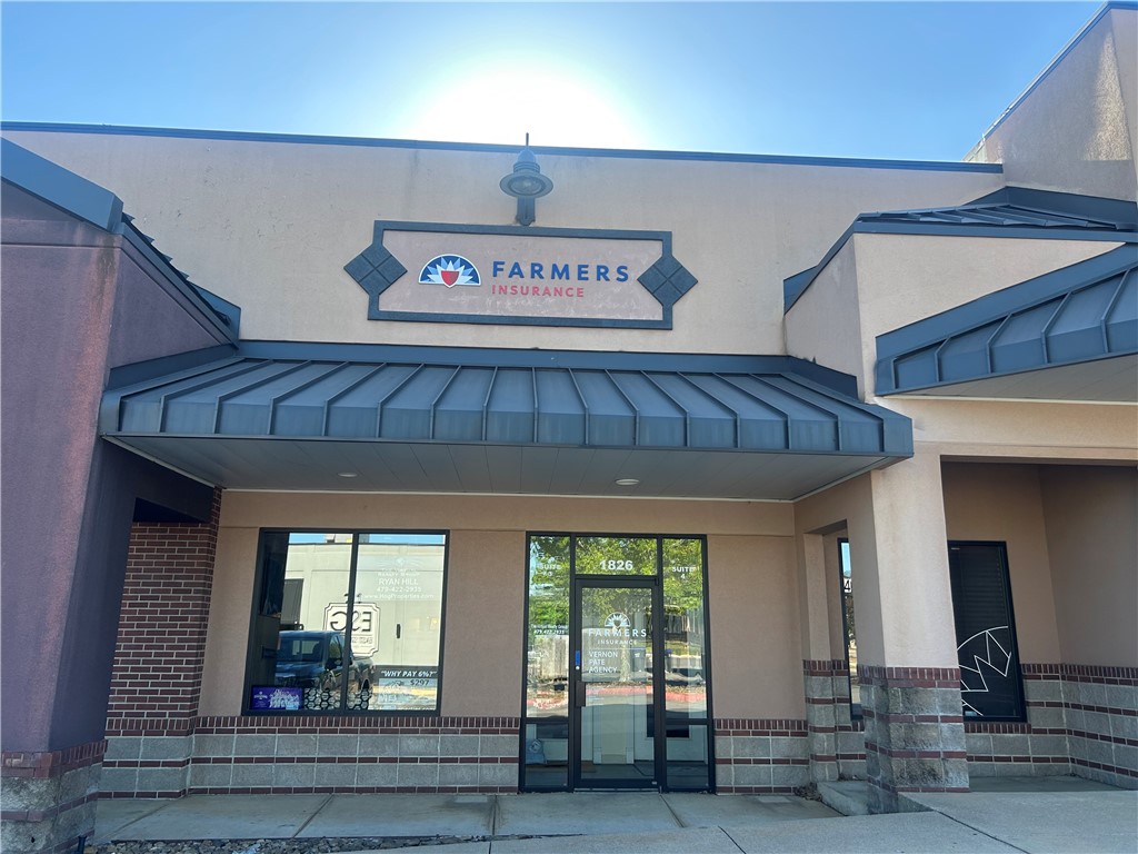 Glenwood Shopping Center - Commercial Lease