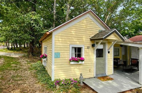 30 Kingshighway Eureka Springs AR 72632