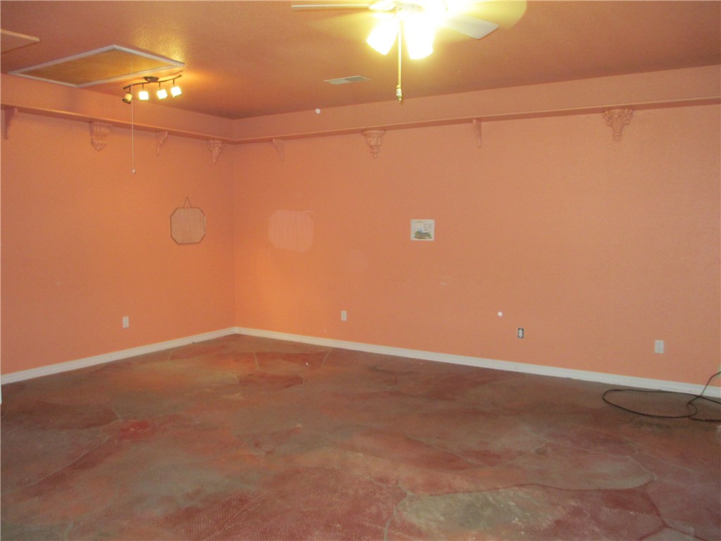 Unit 11 Holiday Island - Residential