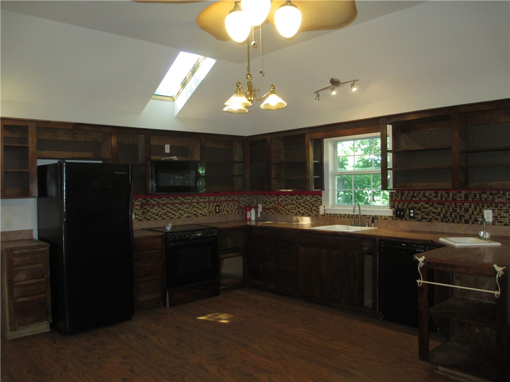 Unit 11 Holiday Island - Residential