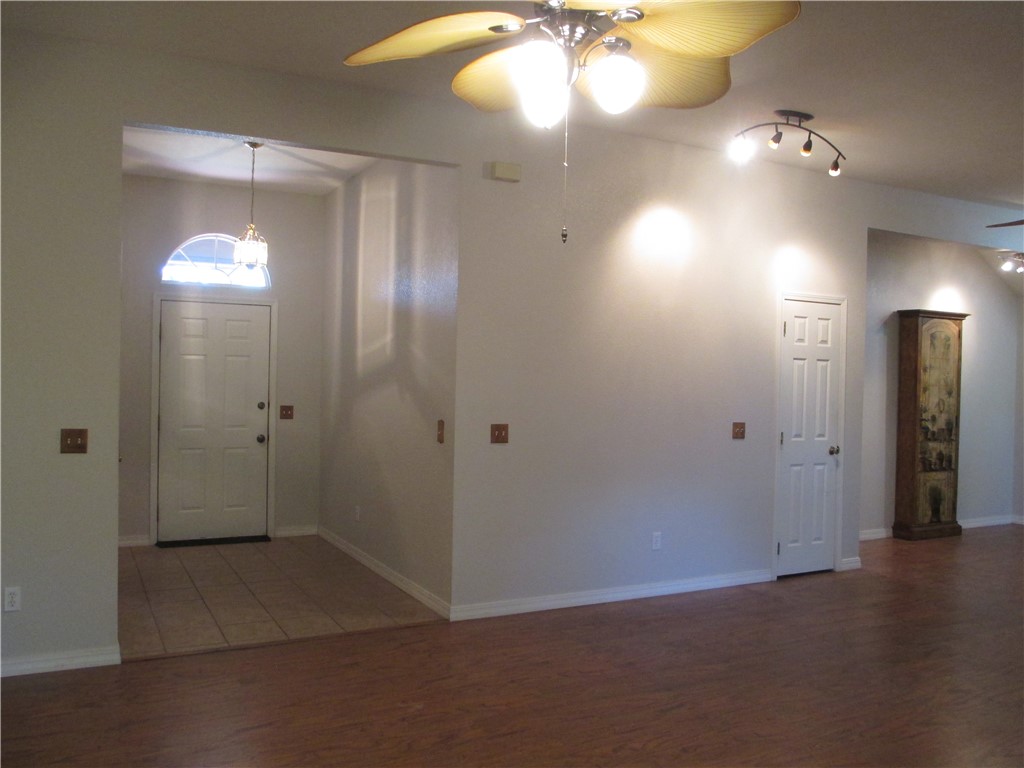 Unit 11 Holiday Island - Residential