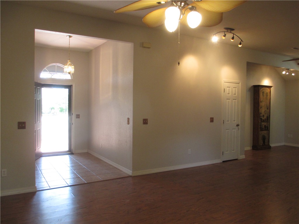 Unit 11 Holiday Island - Residential