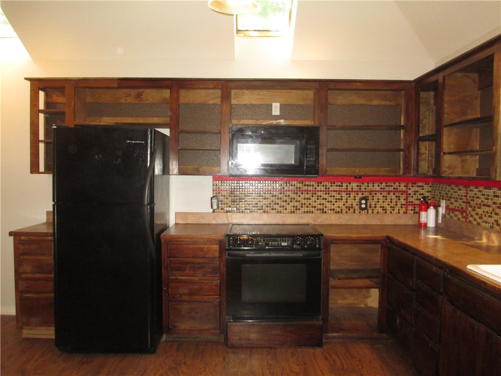 Unit 11 Holiday Island - Residential