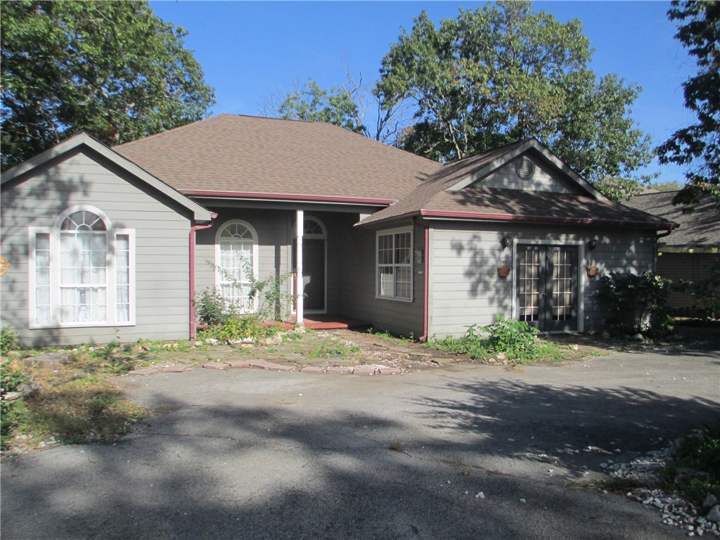 Unit 11 Holiday Island - Residential