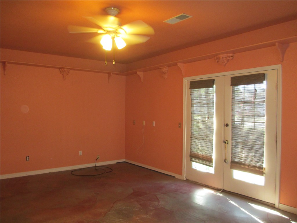 Unit 11 Holiday Island - Residential