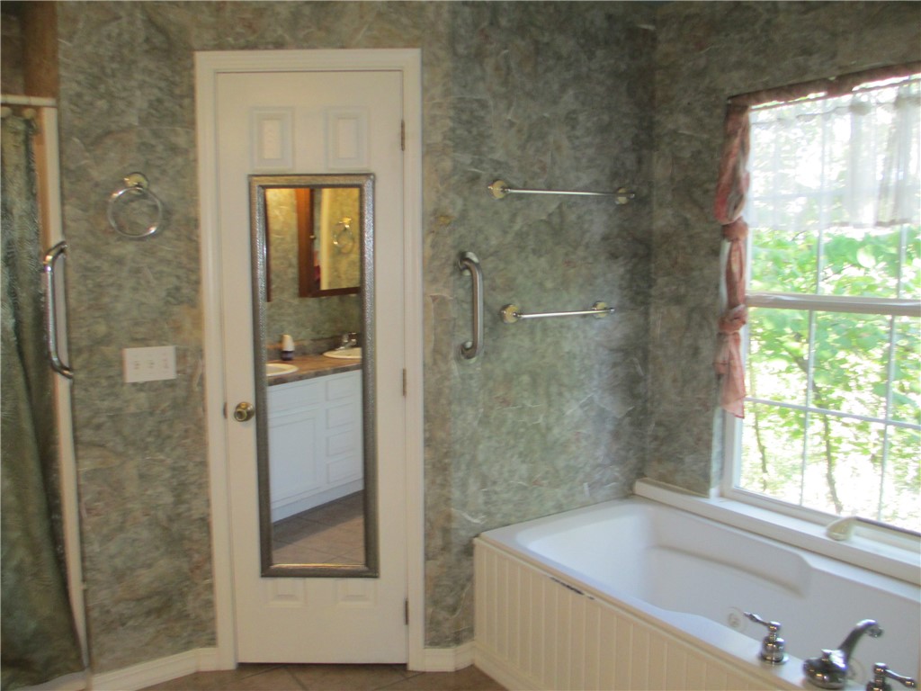 Unit 11 Holiday Island - Residential