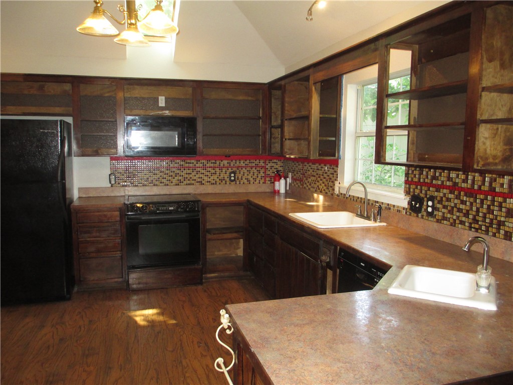 Unit 11 Holiday Island - Residential