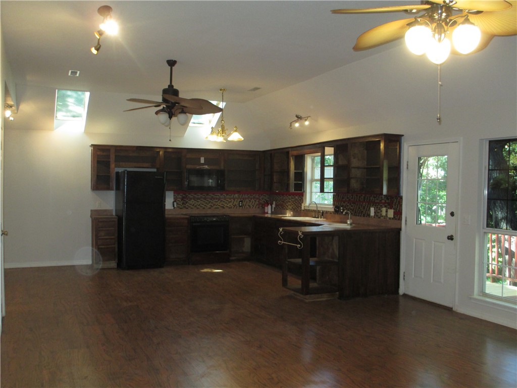 Unit 11 Holiday Island - Residential