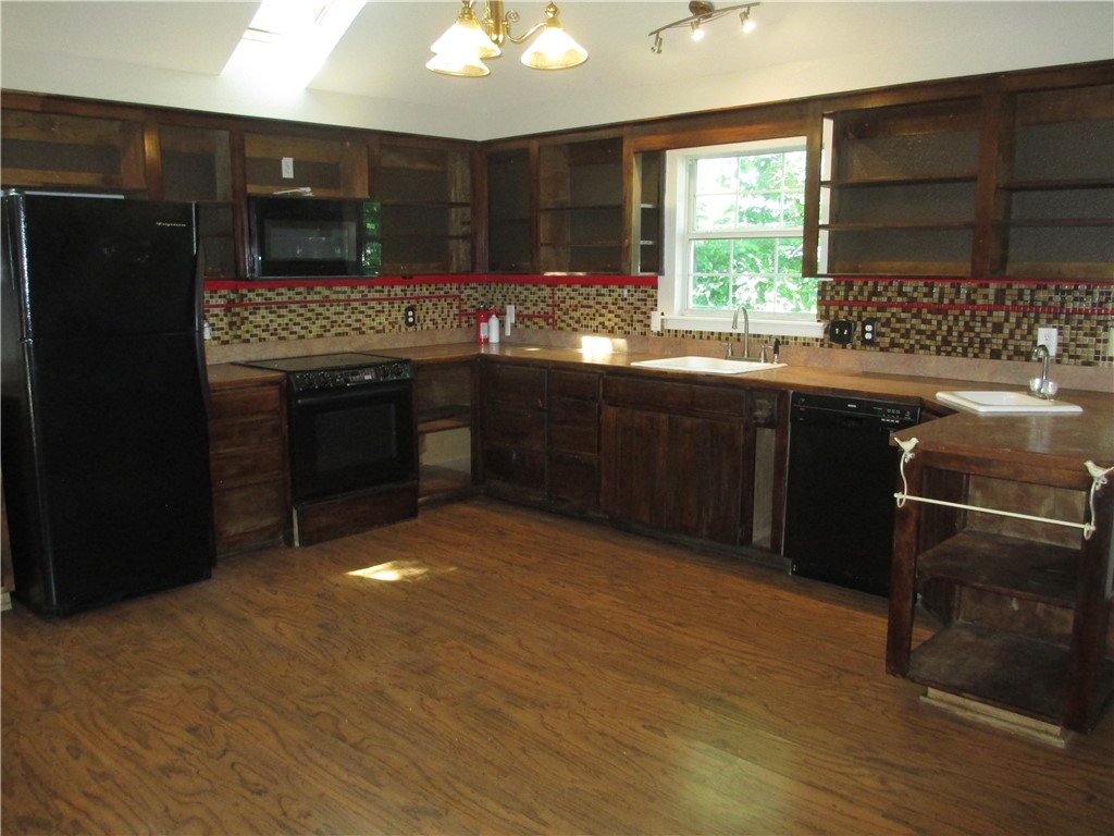Unit 11 Holiday Island - Residential