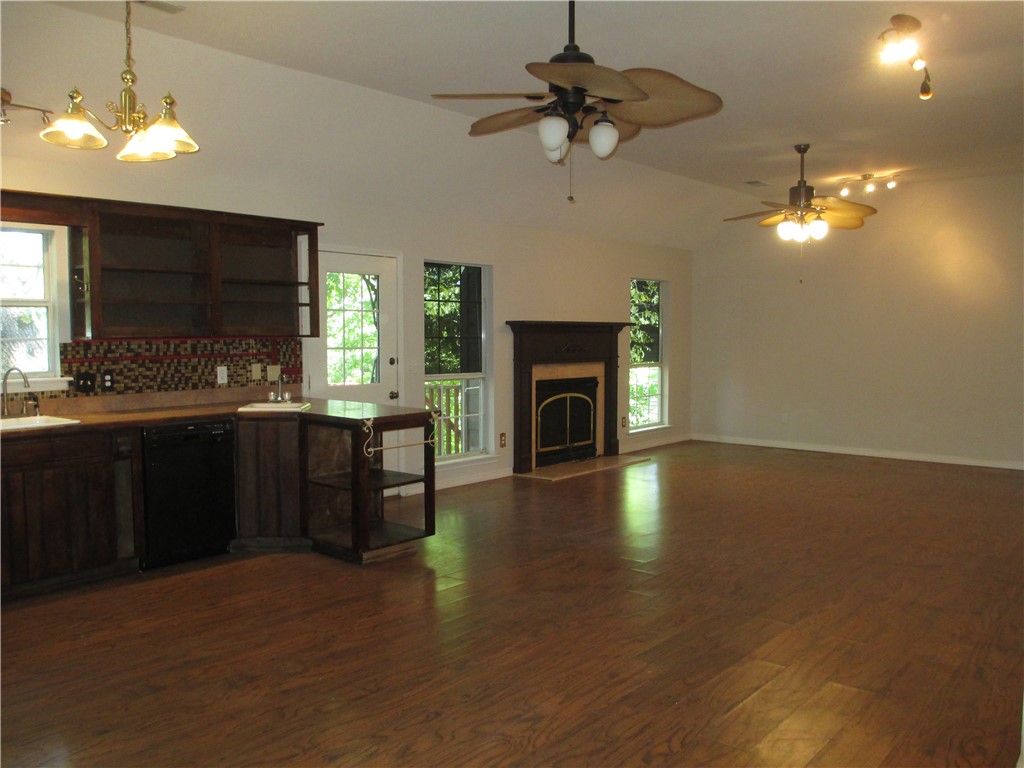Unit 11 Holiday Island - Residential