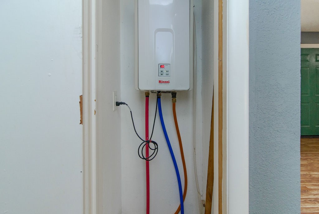 SUBURBAN HOMES S/D - Residential