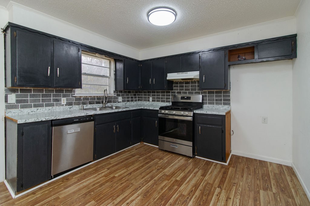 SUBURBAN HOMES S/D - Residential