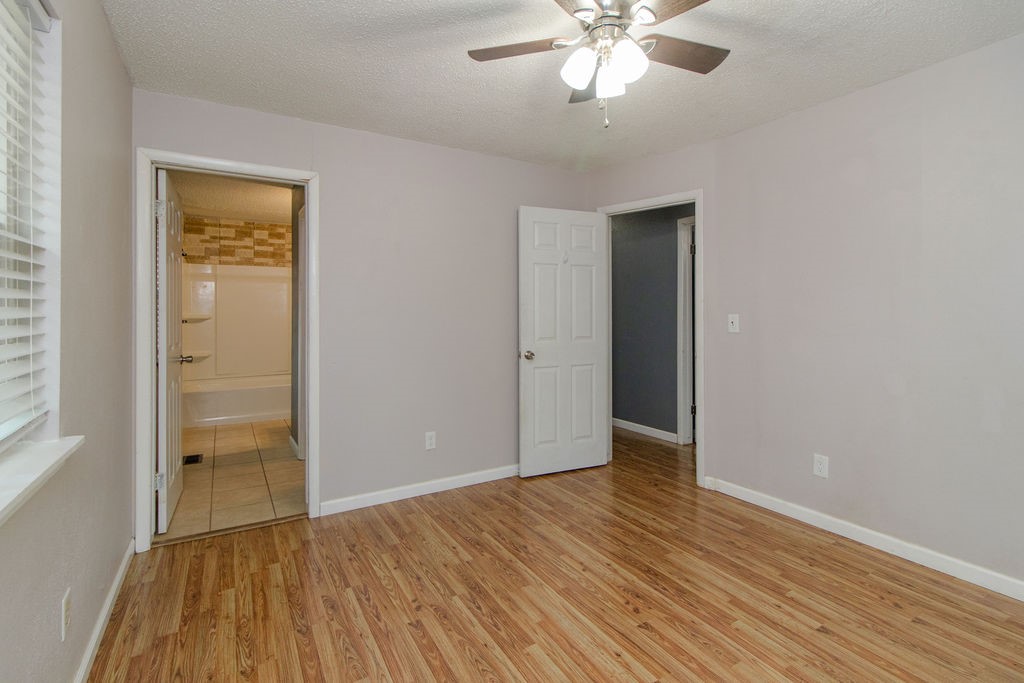 SUBURBAN HOMES S/D - Residential