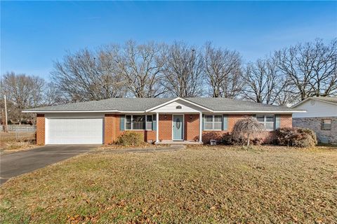 Photo of 7105 S R Street, Fort Smith, AR 72903 (MLS # 1334108)