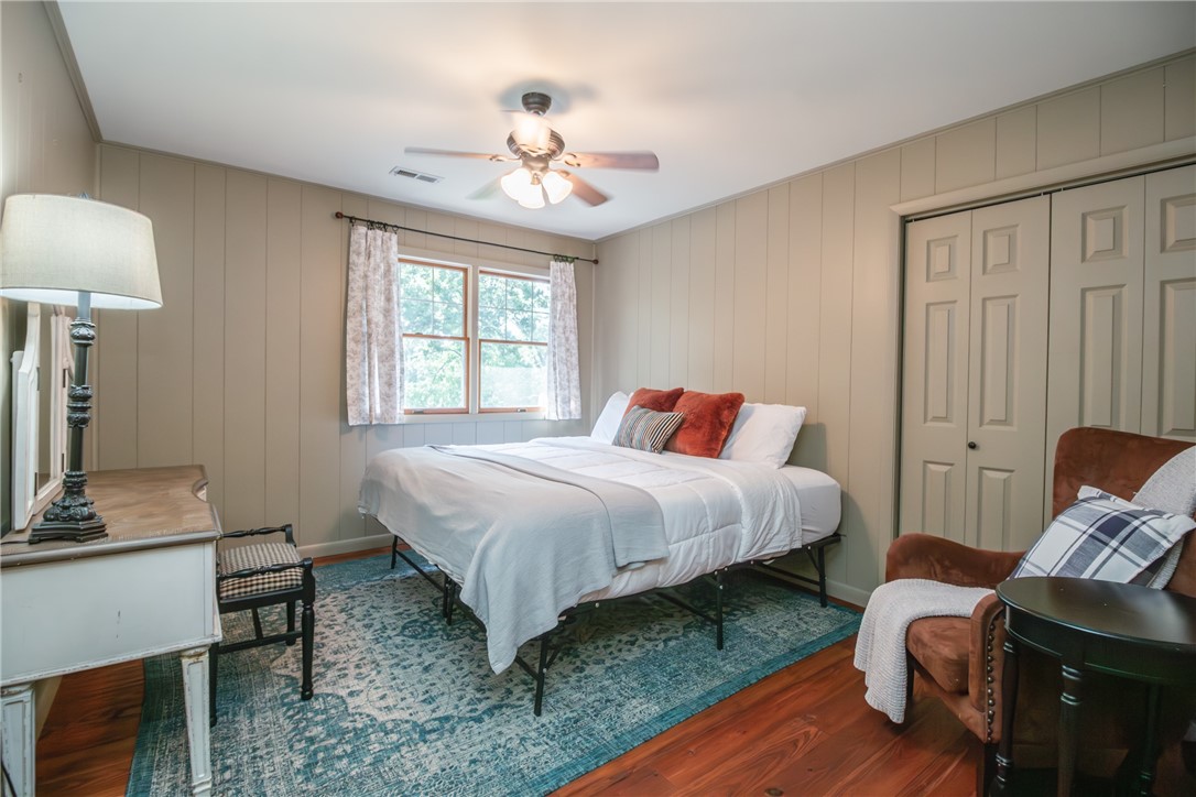 Ozark Acres Cave Springs - Residential