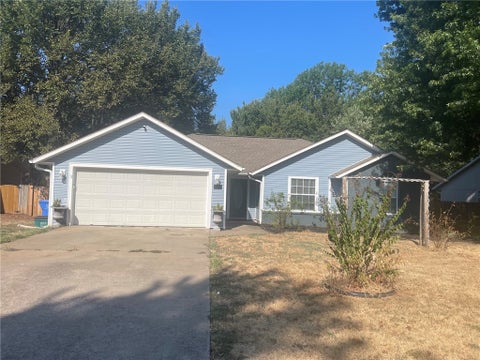 Photo of 1147 N Fieldstone Avenue, Fayetteville, AR 72704 (MLS # 1360563)