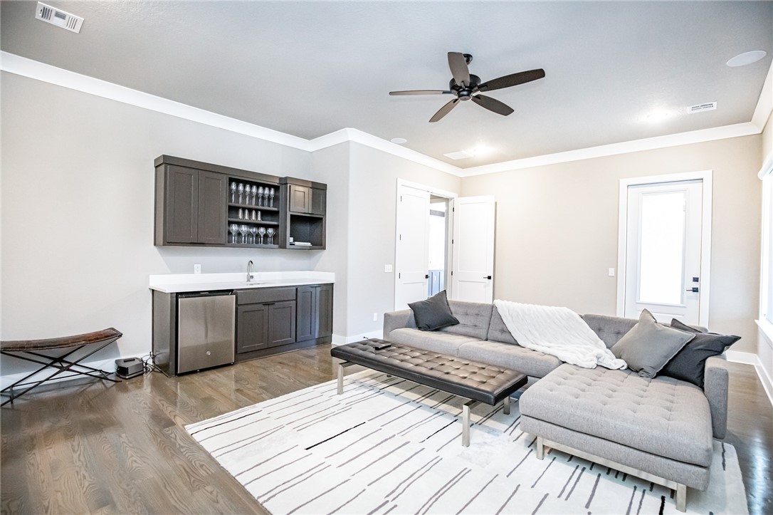 Scissortail - Residential