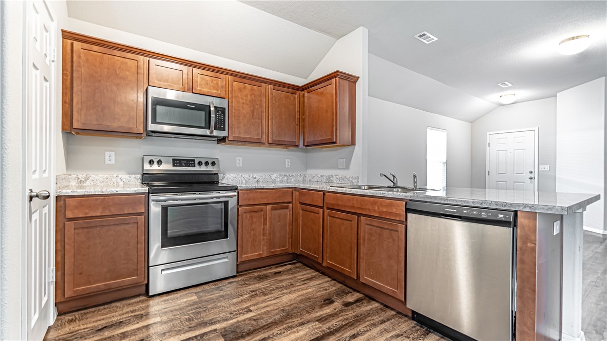 Coves Ph III - Residential Lease