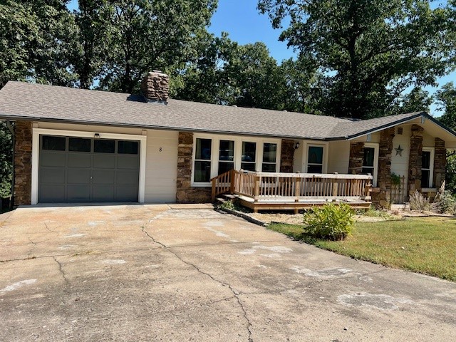 Welcome to this charming Bella Vista gem at 8 Cummings Ln! This rental home features 3 spacious bedrooms, 2 1/2 baths, and a bright open layout. It's move-in ready with modern updates and plenty of natural light. There are 2 bedrooms and 1 1/2 baths upstairs and 1 bedroom and 1 full bath downstairs. Enjoy the large deck overlooking a private, wooded backyardāperfect for entertaining or relaxing. Nestled on a quiet cul-de-sac, youāll love the peaceful setting while still being just minutes from golf courses, lakes, trails, and all the amenities Bella Vista has to offer. Donāt miss your chance to rent this cozy retreat in one of Northwest Arkansasās most desirable communities! Pets are negotiable with non-refundable pet fee + monthly pet rent. Inquire within to apply and get more details.