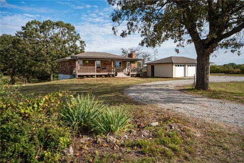 Photo of 138 County Road 6411, Green Forest, AR 72638 (MLS # 1366073)