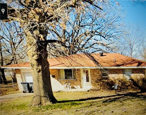 404 Hart Avenue Springdale AR 72764