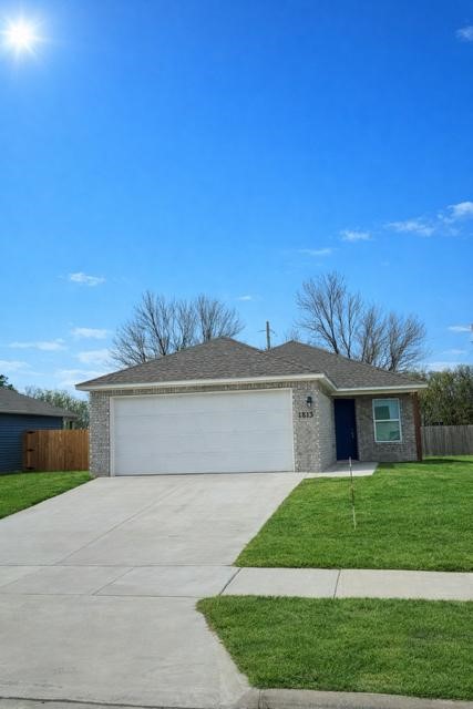 MISSION HILLS SUB PH 1-SILOAM SPRINGS - Residential