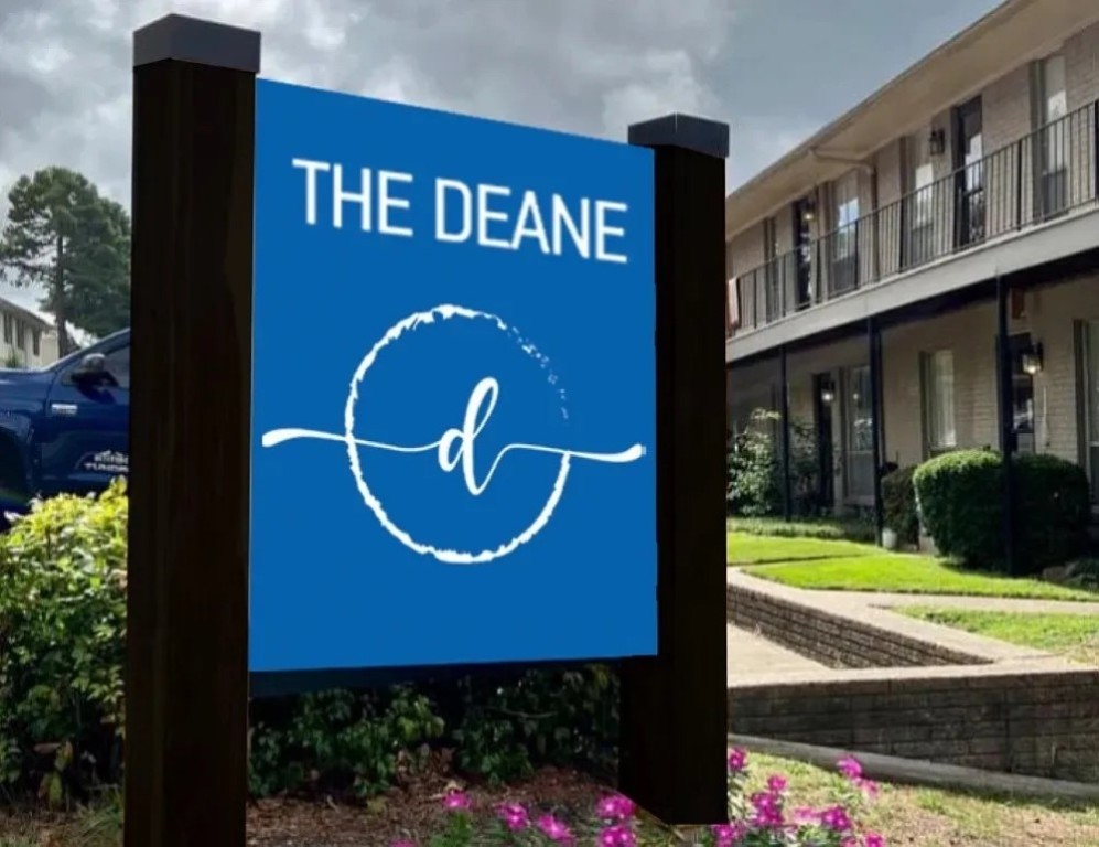 Welcome to 1851 W Deane St #B, Fayetteville, AR — a cozy 2-bedroom home built in 1981, offering 785 sqft of comfortable living space. This property is perfect for anyone seeking affordability, convenience, and accessibility in one of the most desirable areas of town.