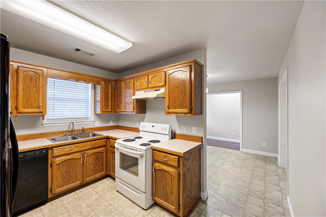 Bakers Meadow Ph Iv - Residential