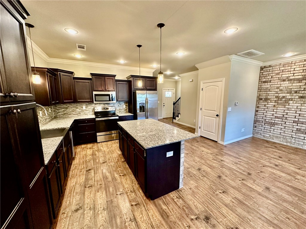 LONGWITH ADD PH II - Residential Lease