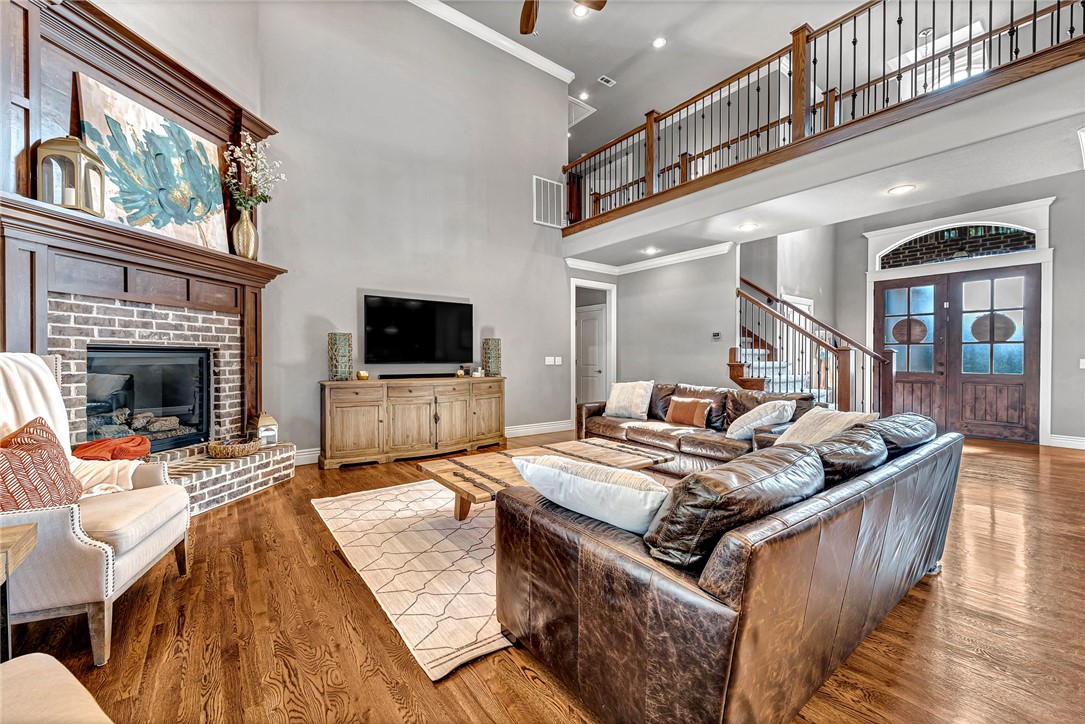 Woods Creek - Residential