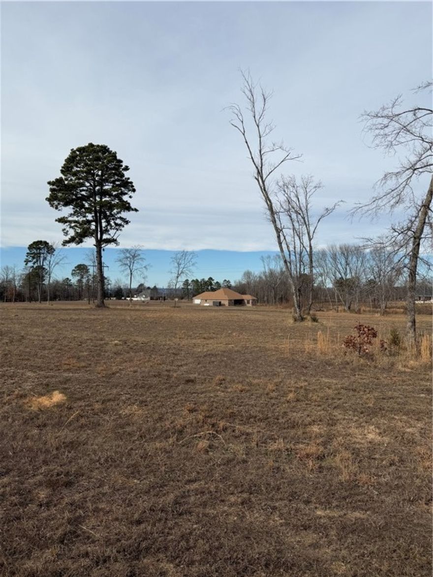 Beautiful Lot waiting for your next new home.  Subdivision is partially developed with several new homes and more arriving all the time.  You could be the next to dig dirt on of the best interior lots in the subdivision.  Come early and stay late to watch the sunrise and sunset.