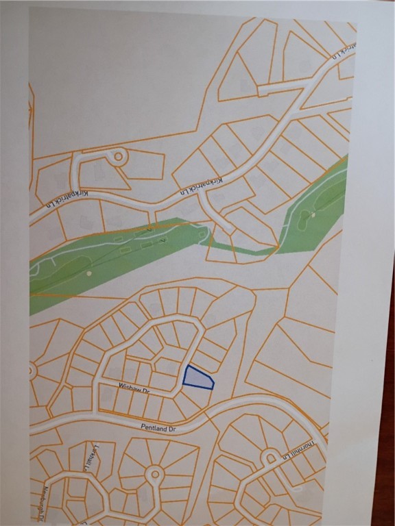 A very private & quiet area in a circle Rd neighborhood so no reason for thoroughfare. Just a few moments
from Highlands Golf course & pub. Branchwood Clubhouse w/ Gym, Swimming pool, pickle ball & Nature trail. Also close to boat ramp at Stoneykirk Dr. & Granton Park & boat ramp. Very close to I-49 Bypass to
Bentonville about 12 minutes. In my opinion very buildable with a finished walk out lower level.