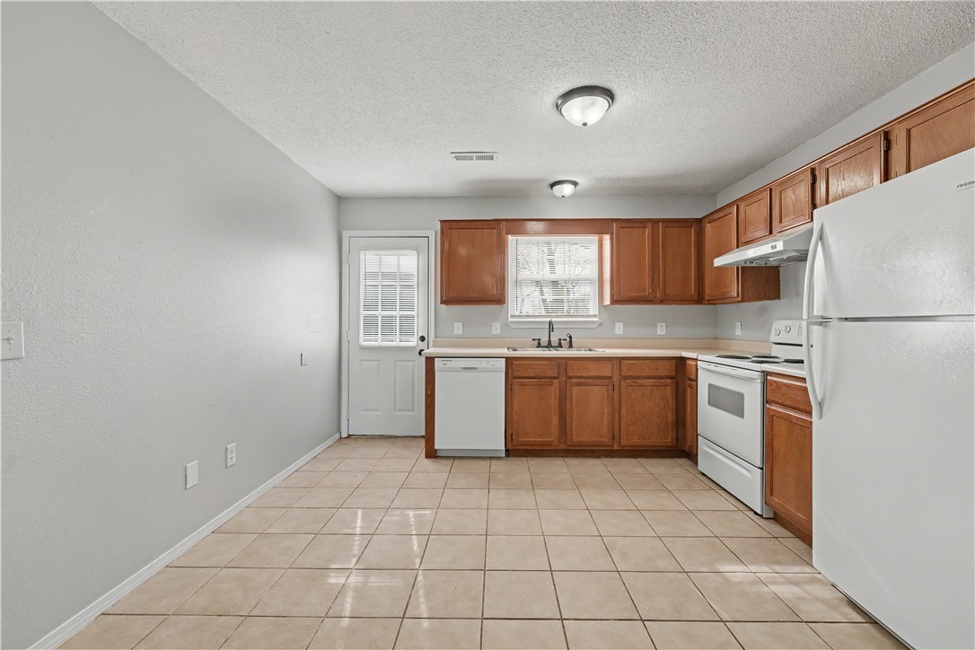 Carriage Square Sub Bentonville - Residential Income