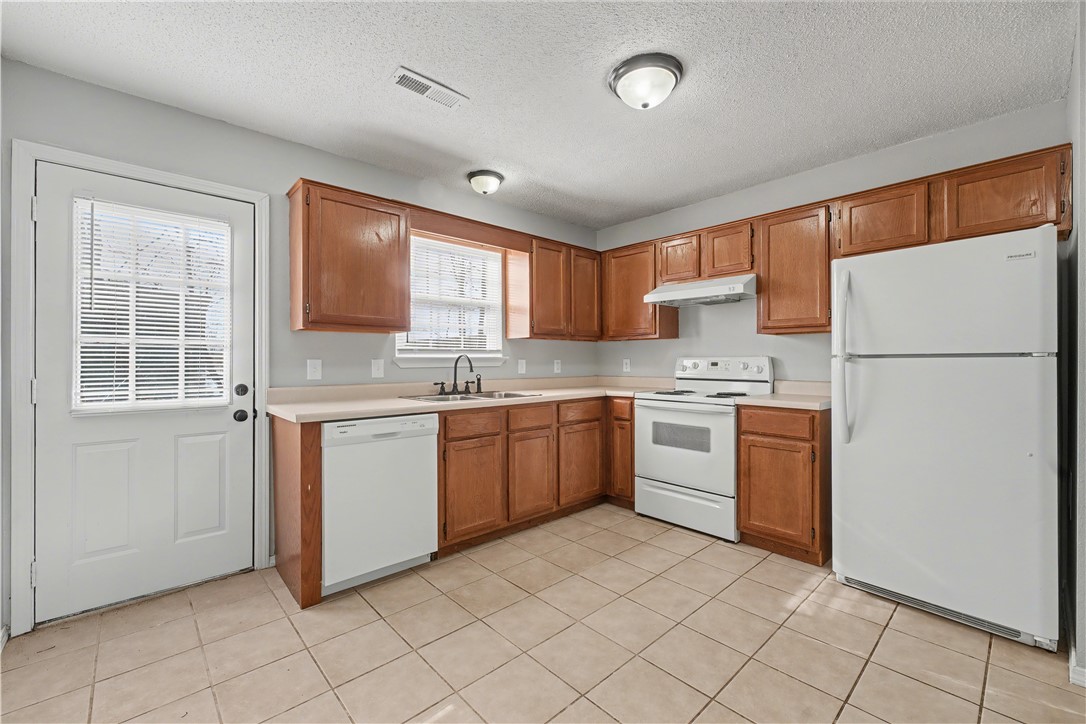 Carriage Square Sub Bentonville - Residential Income