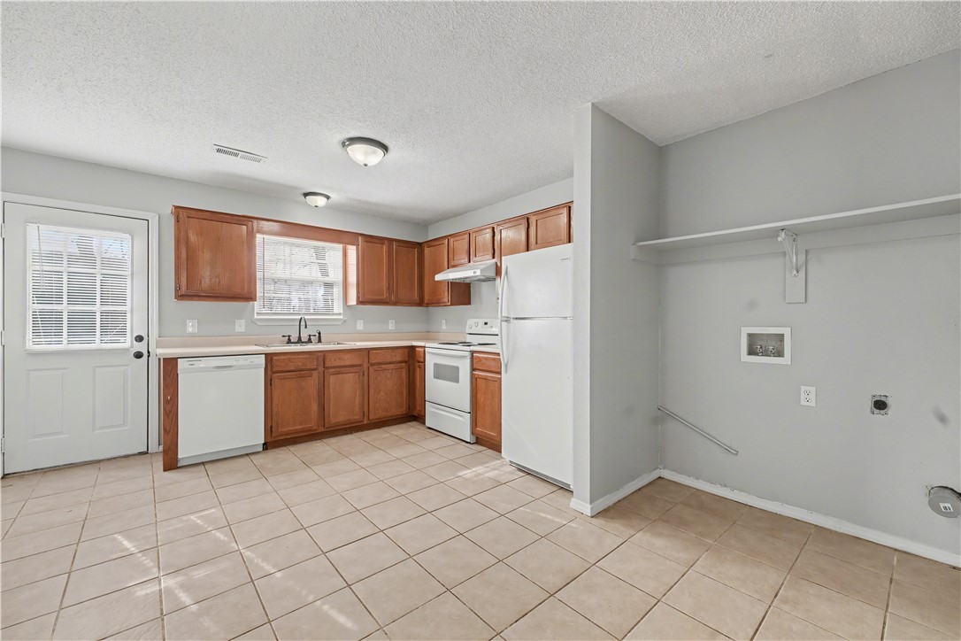 Carriage Square Sub Bentonville - Residential Income