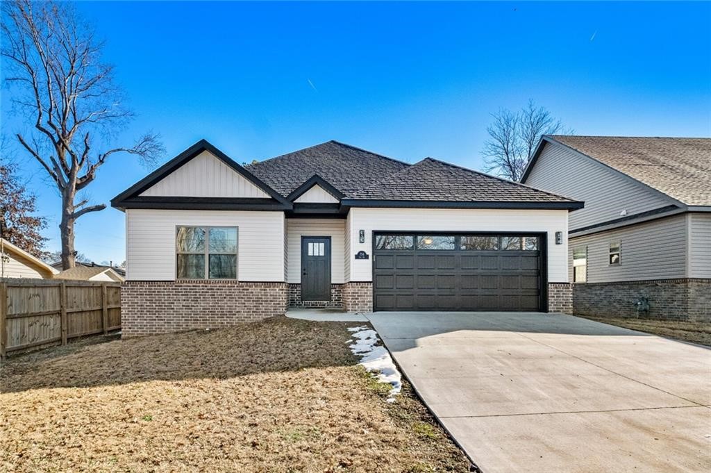 This stunning home, built in 2023, offers modern features & stylish finishes throughout. The open concept floor plan seamlessly blends the spacious living area with the eat-in kitchen, complete with custom cabinets & granite countertops. Beautiful wood-look tile flows through the main living areas. The primary suite is a true retreat, featuring a dual vanity, a tile shower, a soaking tub, & a walk-in closet. Enjoy outdoor living on the covered back patio, overlooking a large lot. Donāt miss your chance to own this move-in-ready gem!