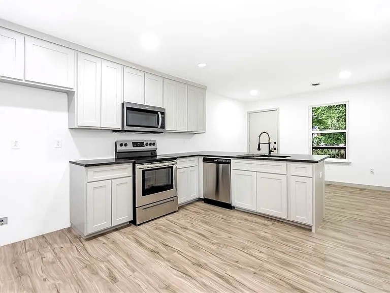 Rolling Meadows Ph I - Residential Income