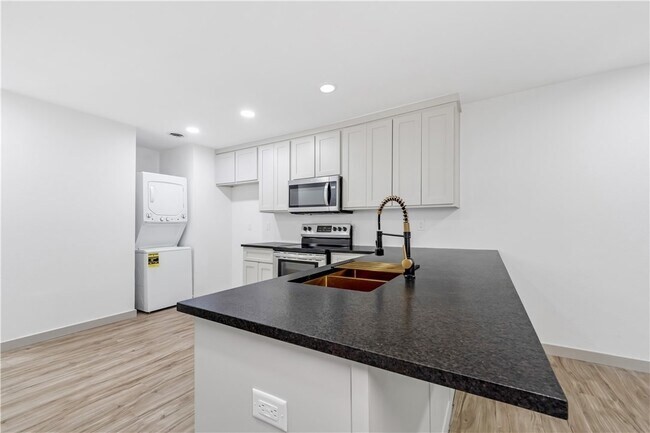 Rolling Meadows Ph I - Residential Income