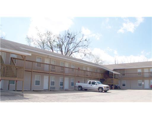 VERY NICE ONE BEDROOM.ONE BATH APARTMENT CLOSE TO THE UNIVERSITY OF ARKANSAS. ALL ELECTRIC, REFRIGERATOR AND WASHER DRYER INCLUDED. LAWN CARE PROVIDED !!!