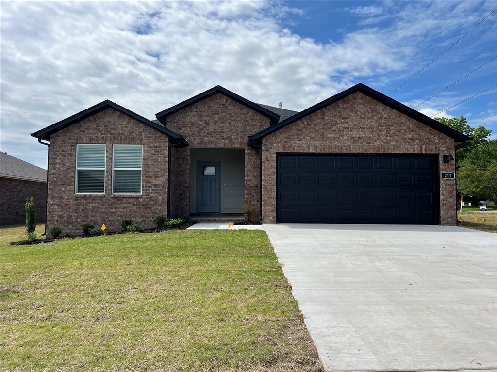 Sold before print! Delightful Denton Plan in Shepherd Hills in Lowell! Fabulous location with convenient access to the highway! Introducing Shepherd Hills, the newest home community in Lowell, AR! From shaker-style cabinets to smart home technology, every detail is designed for luxurious living. Located near major amenities and just a short drive from Rogers, Shepherd Hills is the perfect place to call home. Book your tour now with your favorite realtor and experience the epitome of modern living. Taxes and Parcel TBD.