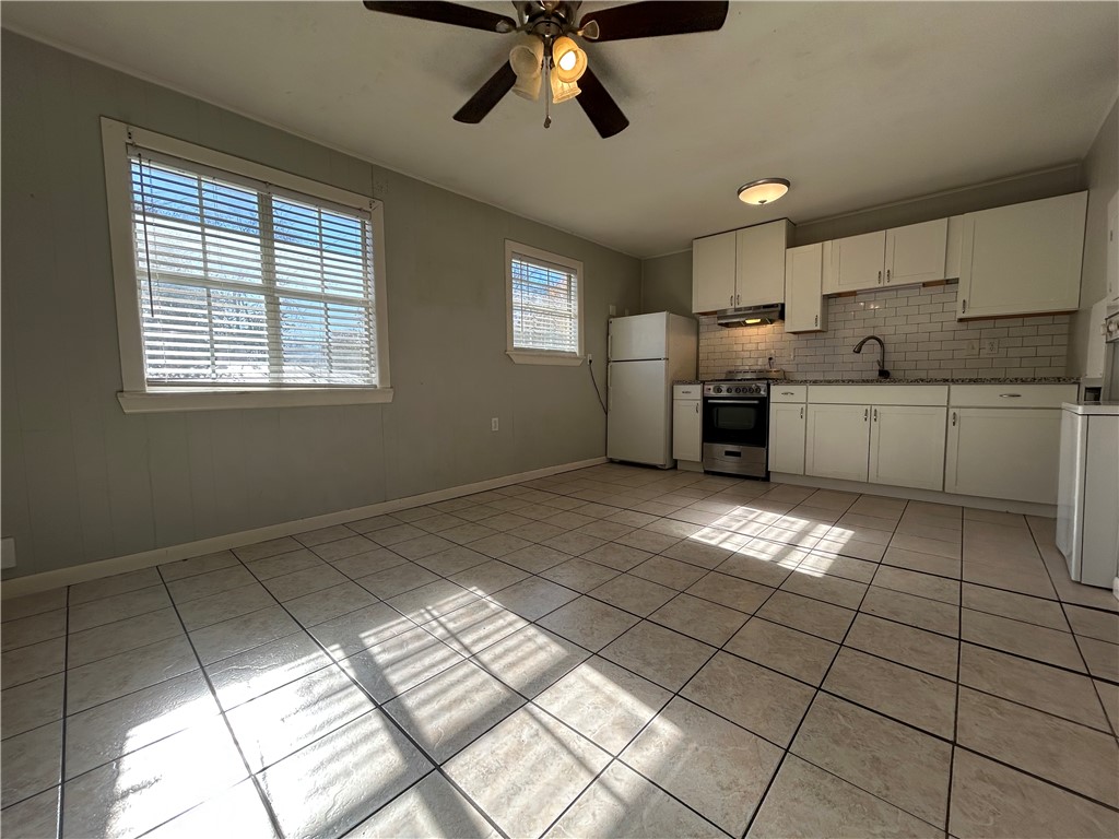 Fayetteville Outlots - Residential Lease