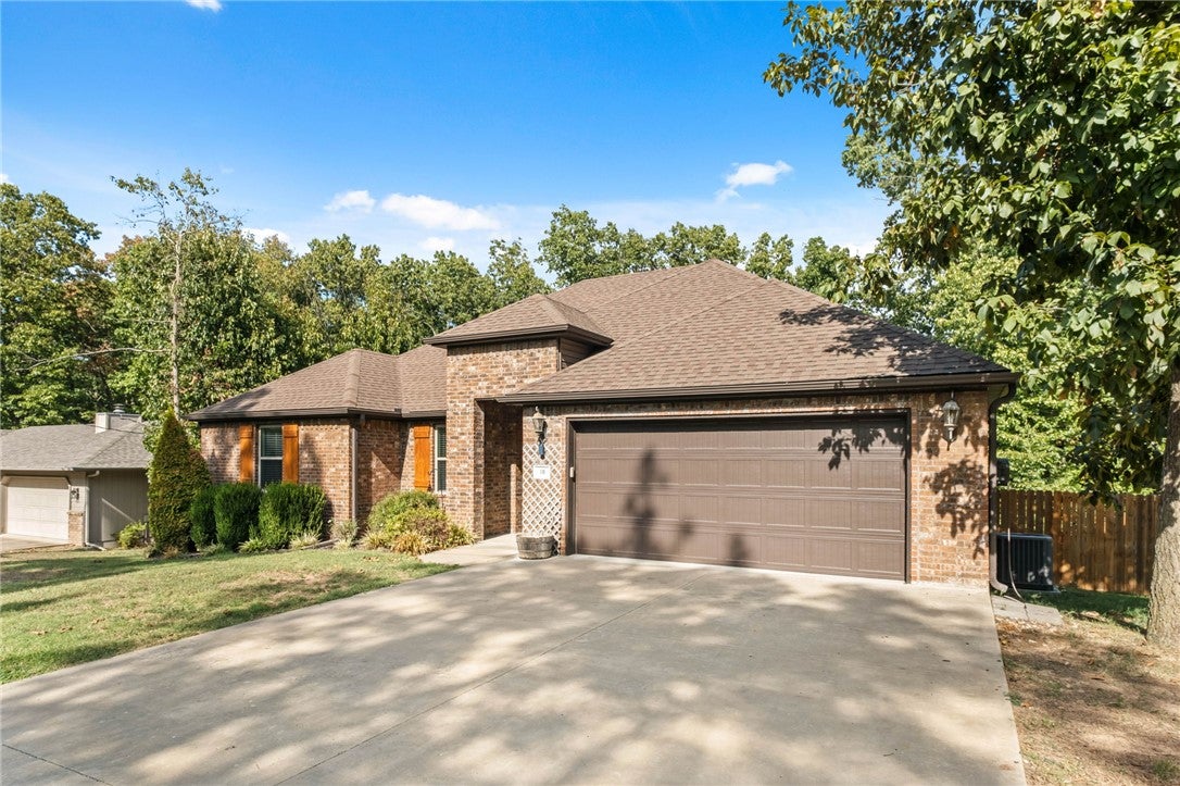 10 Runnymede Lane - Photo 4