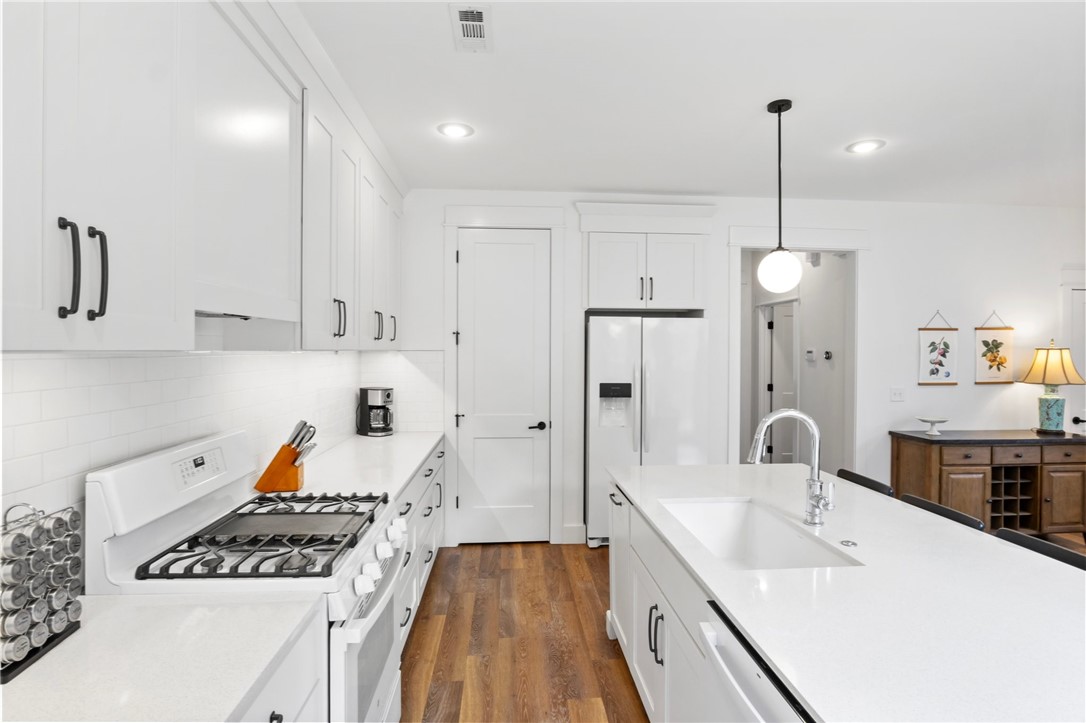 Mcilroy Add - Residential