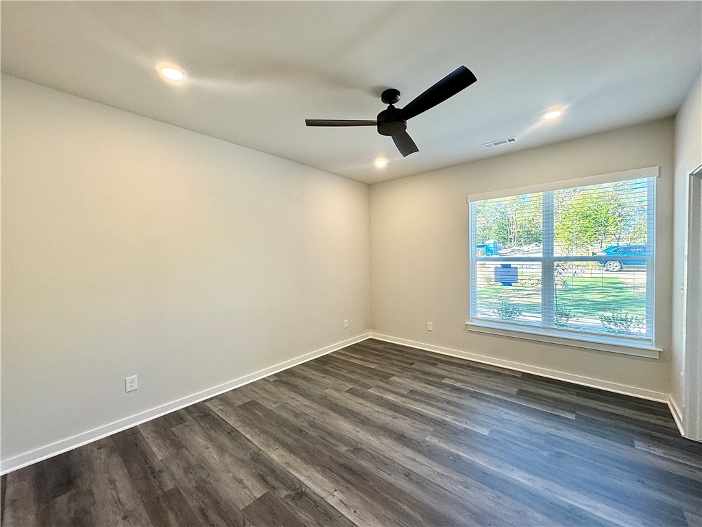 Bankfoot - Residential