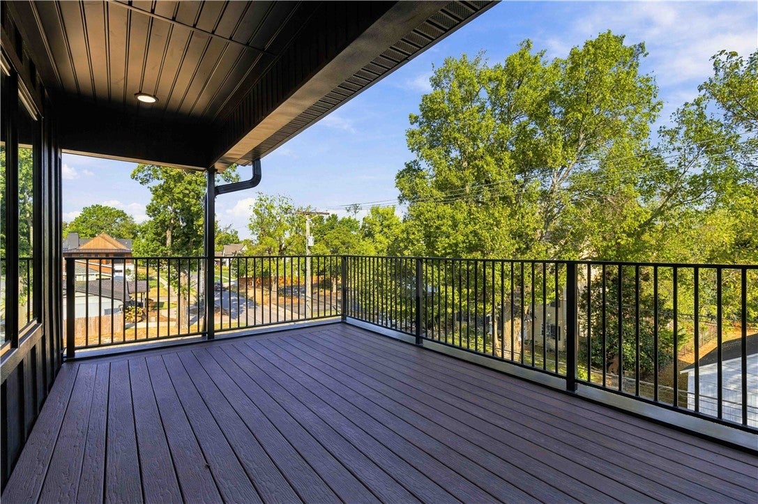617 SW 2nd St, Bentonville, AR, 72712, USA, 5 Bedrooms Bedrooms, ,6 BathroomsBathrooms,Residential,Active,617 SW 2nd St,1353149