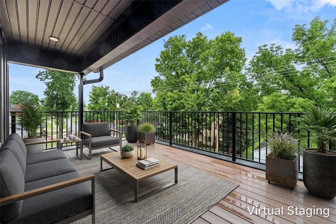 617 SW 2nd St, Bentonville, AR, 72712, USA, 5 Bedrooms Bedrooms, ,6 BathroomsBathrooms,Residential,Active,617 SW 2nd St,1353149
