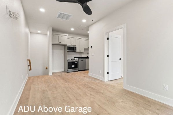 617 SW 2nd St, Bentonville, AR, 72712, USA, 5 Bedrooms Bedrooms, ,6 BathroomsBathrooms,Residential,Active,617 SW 2nd St,1353149